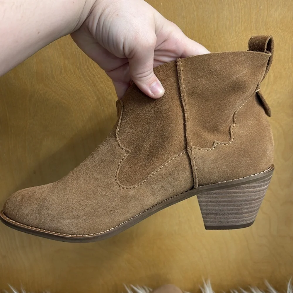 Kelsi Dagger Brooklyn Kamper Suede Booties Western Style Size 11
